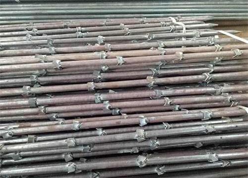 嘉峪关隧道钢花管